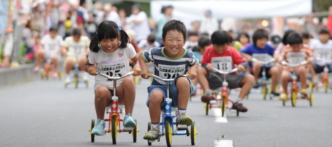 三輪車レース大会